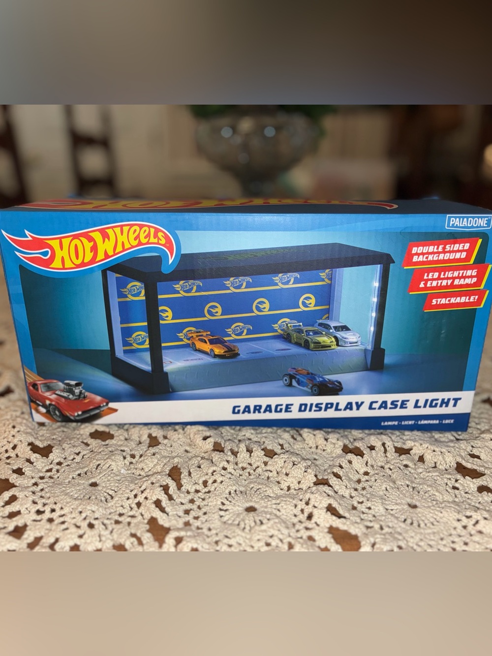 New Paladone Brand Hot Wheels LED Lighted Garage Display Case